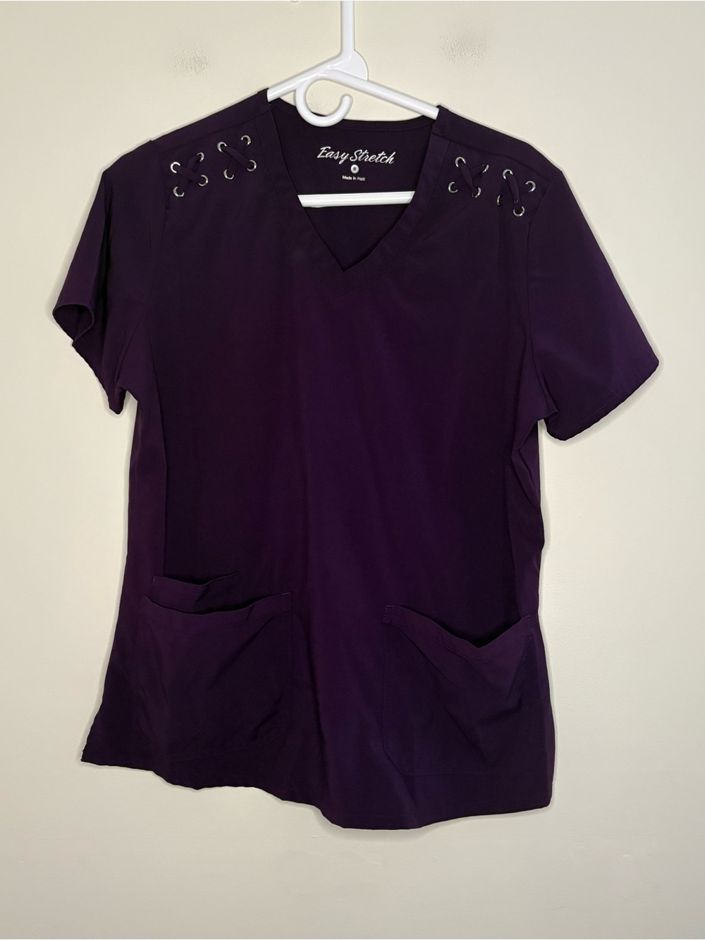 Easy Stretch Women’s Medium Medical Dental Scrub Top Uniform Purple Nurse